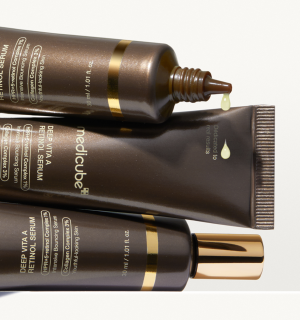 MEDICUBE Deep Vita A Retinol Serum 30ml product image with dark dropper bottle and packaging