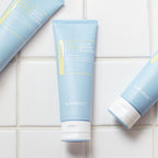 NEOGEN SUR.MEDIC Azulene Soothing pH Cleanser 150ml tube with cleanser foam