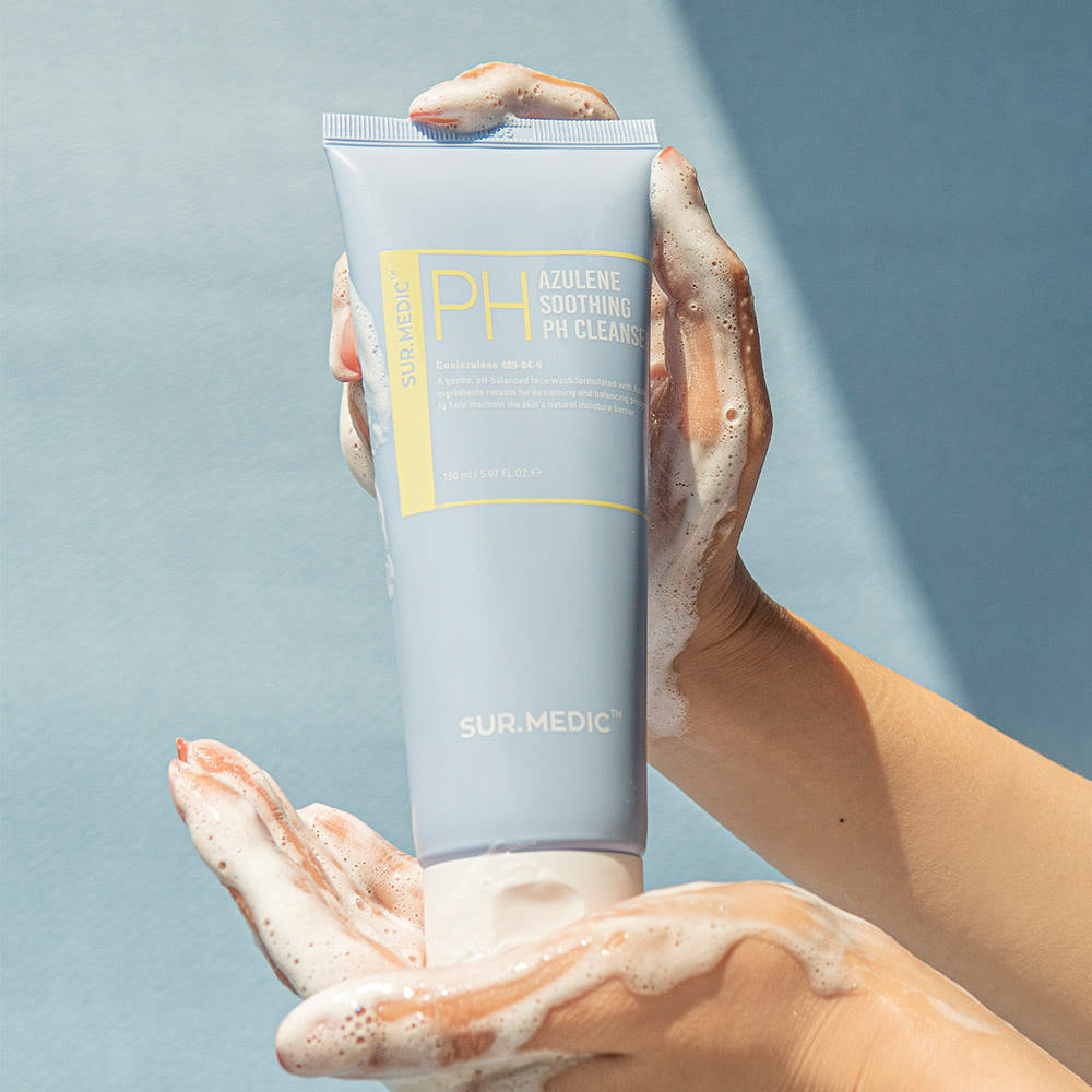 NEOGEN SUR.MEDIC Azulene Soothing pH Cleanser 150ml tube with cleanser foam