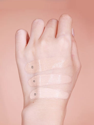 Dr.Althea Aurora Cover Cushion Moisture SPF50+ PA+++ 15g cushion compact, puff, and product box