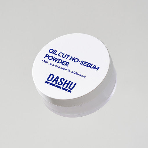 DASHU Men’s Oil Cut No-Sebum Powder 5g shown with a model