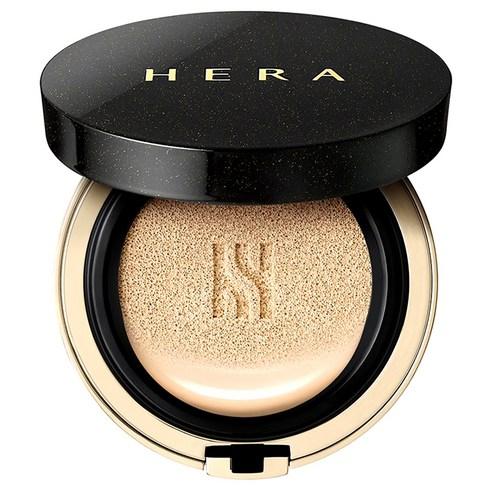 HERA Black Cushion Foundation SPF 34 / PA++ in #21 Vanilla