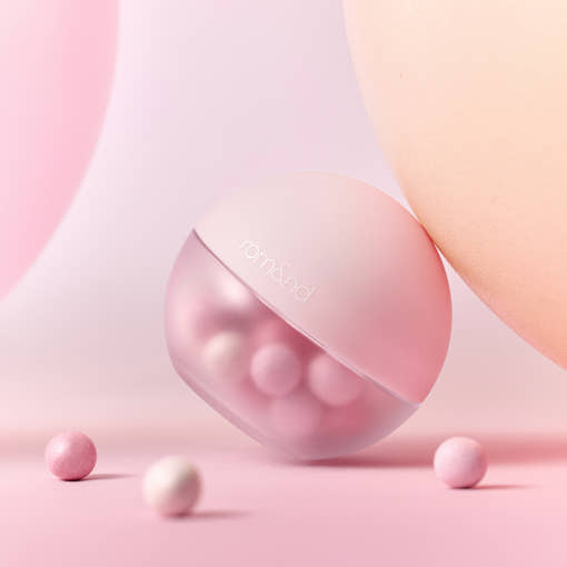 rom&nd Sheer Powder Pearls 15g in 01 Gleamy Veil and 02 Berry Glow